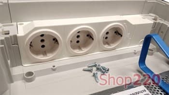 Розетка тройная в слаботочный щит, VZ00UP Hager Volta цена, купить в ...